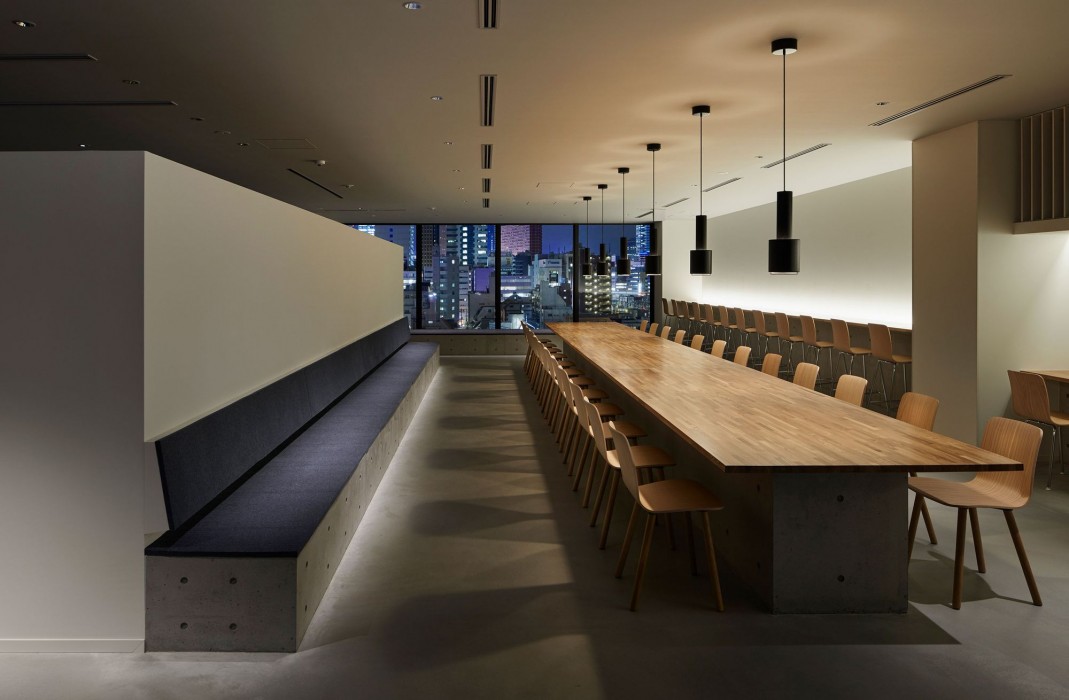 Rembrandt Cabin Shinjuku Shin Okubo 23/70