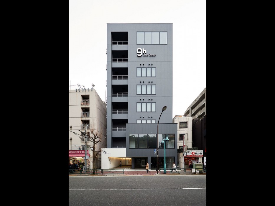 Rembrandt Cabin Shinjuku Shin Okubo 37/70