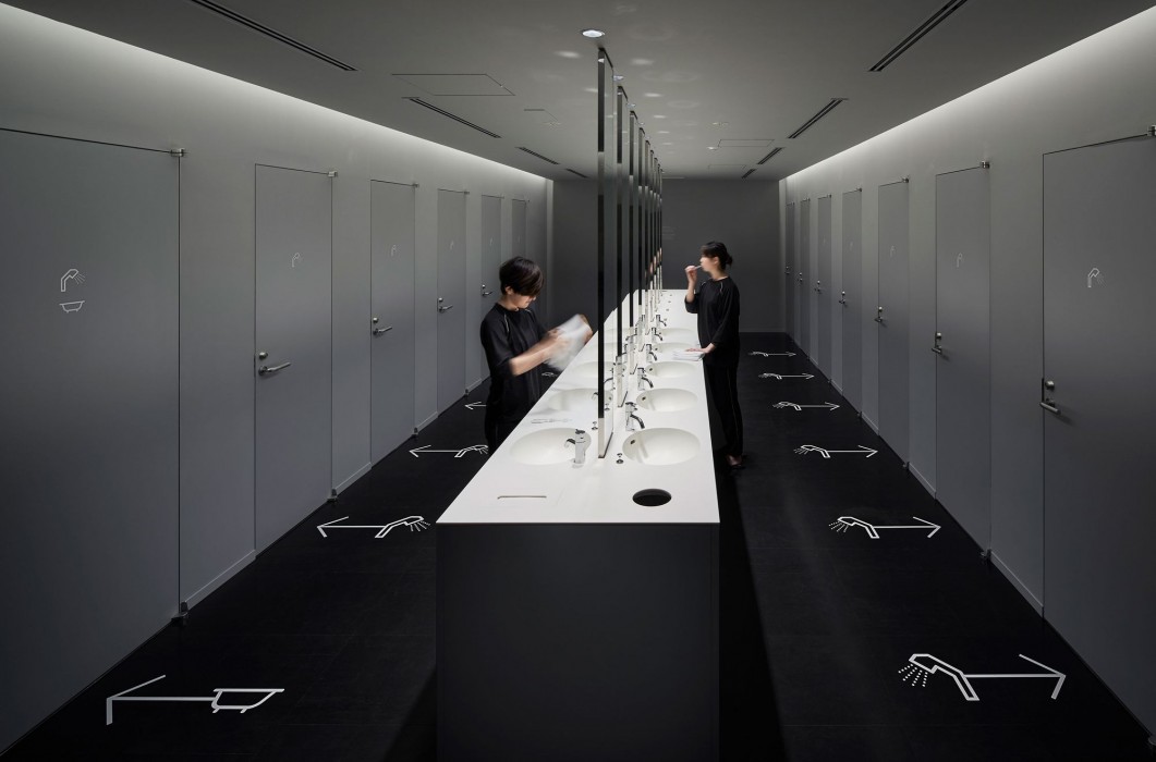 Rembrandt Cabin Shinjuku Shin Okubo 26/70