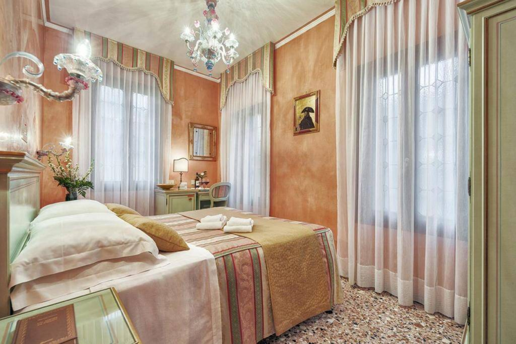 Firenze Hotel 11/43