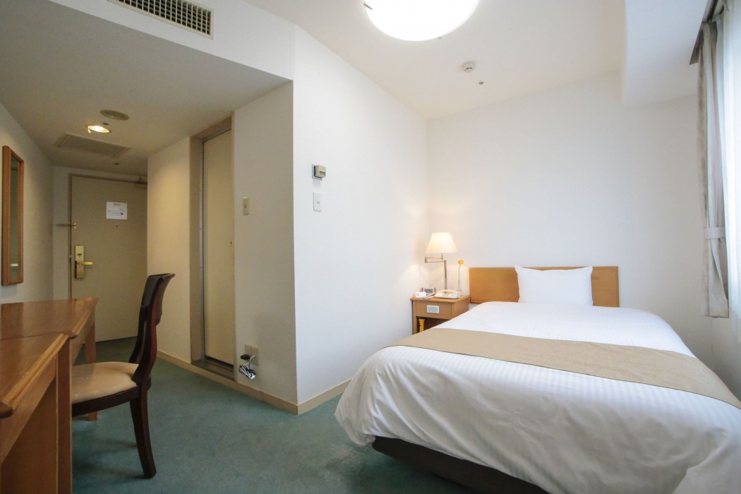 Shonan Kamakura Crystal Hotel 36/89