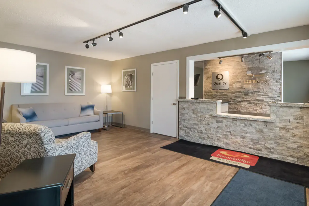 Quality Inn & Suites Auburn I-95 3/31