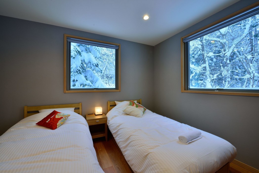 Bluebird Chalets 33/57
