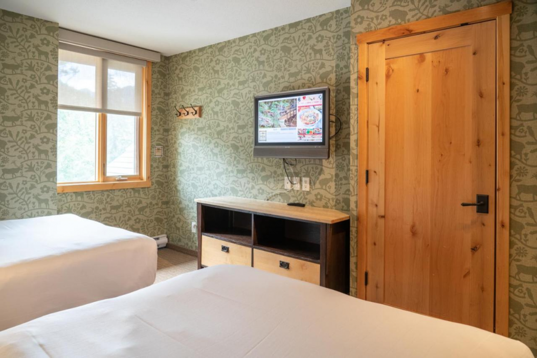 Fox Hotel & Suites 14/63