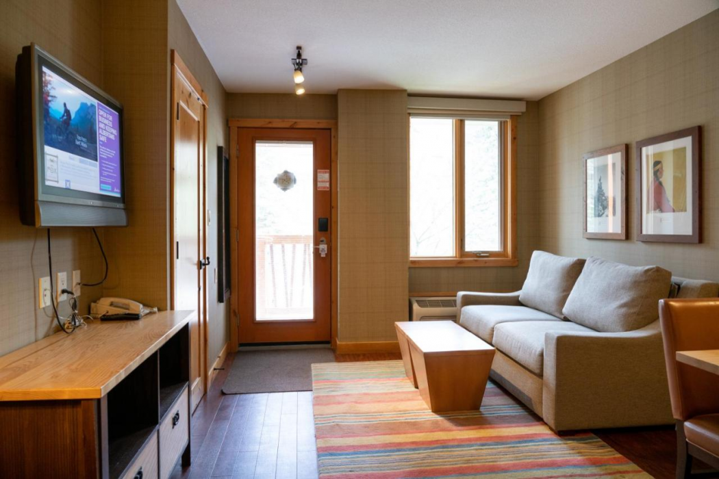 Fox Hotel & Suites 15/63