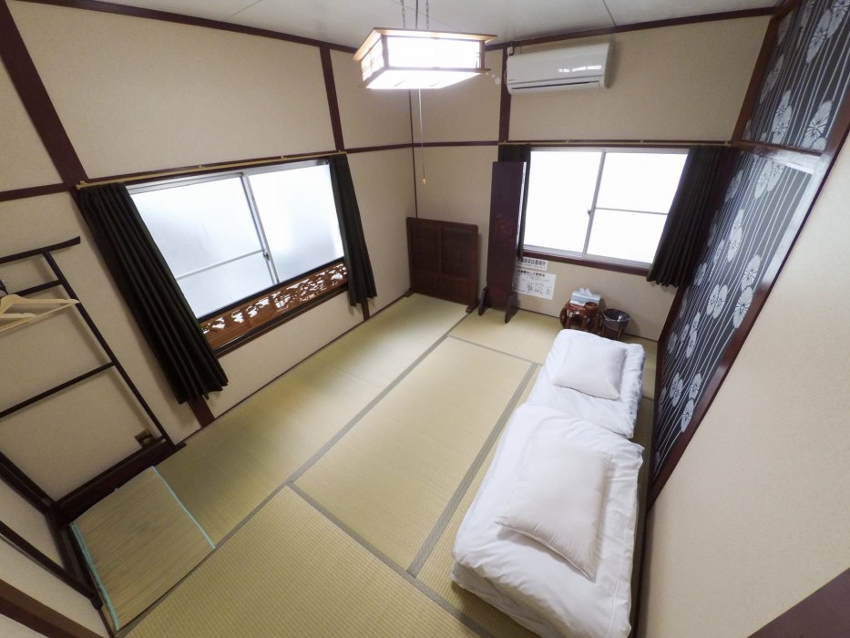 Galo Hostel Kobe 14/40