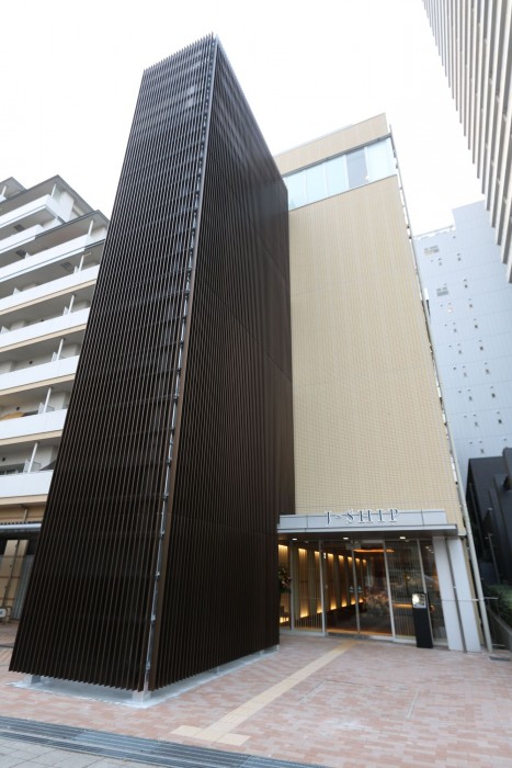 J-Ship Osaka Namba 34/74