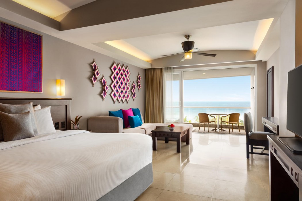 Fiesta, Club, Junior Suite, King Bed, Ocean View