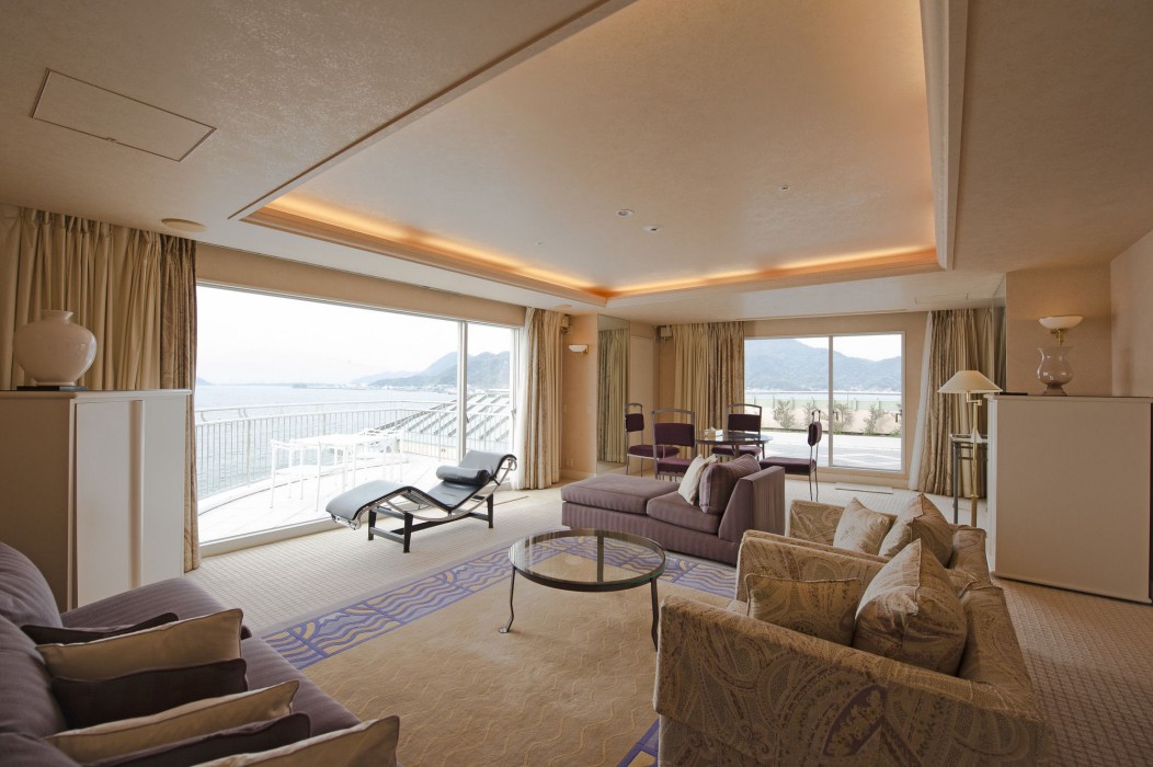 Awashima Hotel 4/60