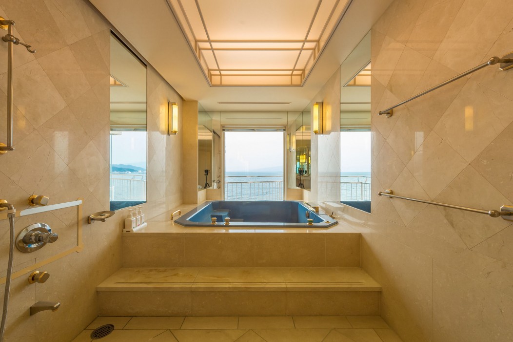 Awashima Hotel 32/60