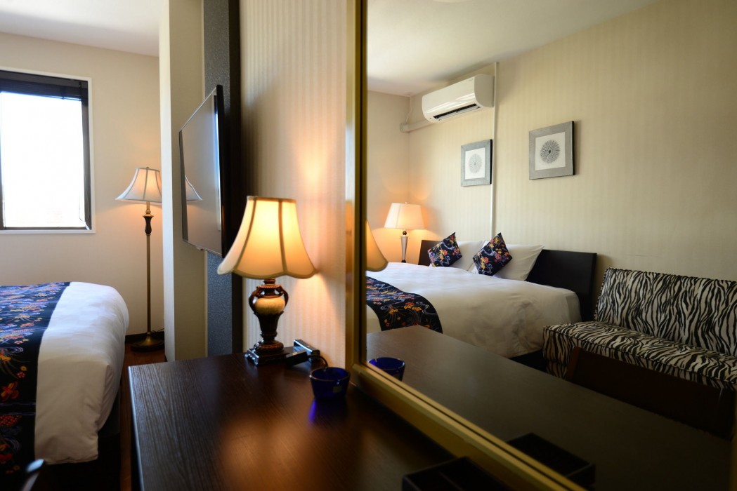 Phoenix Park Hotel 51/100