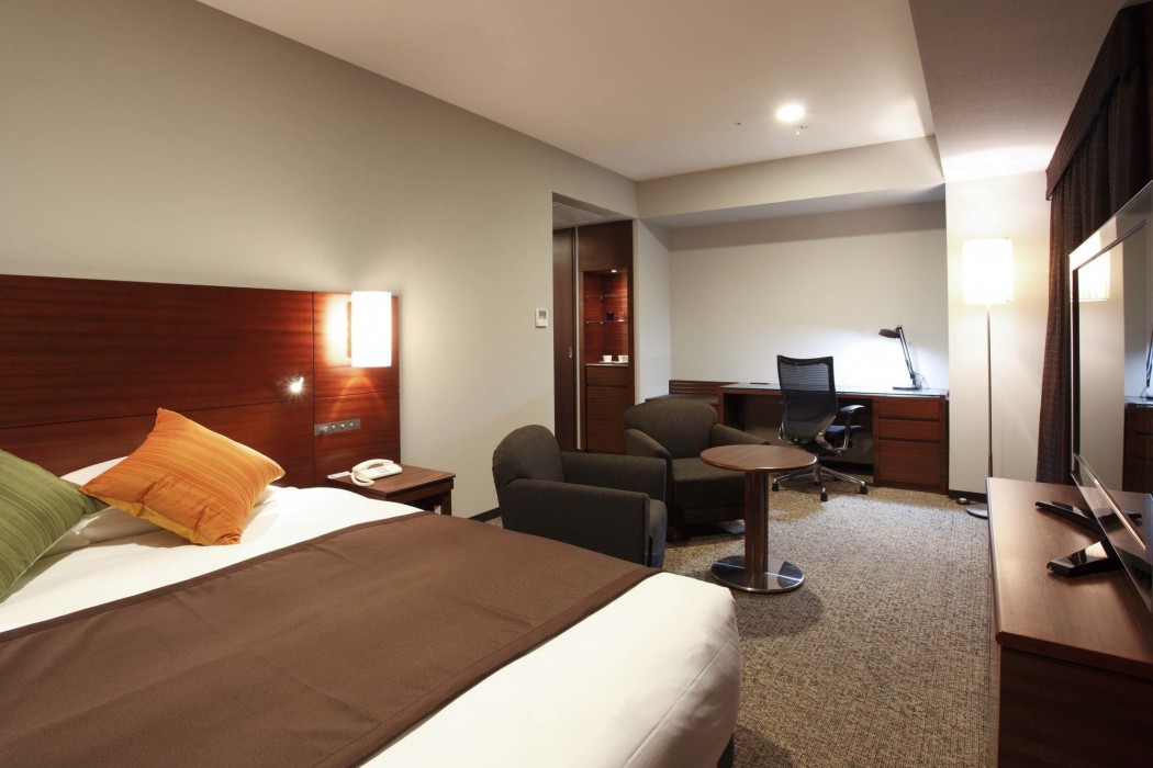 JR-East Hotel Mets Komagome 39/63