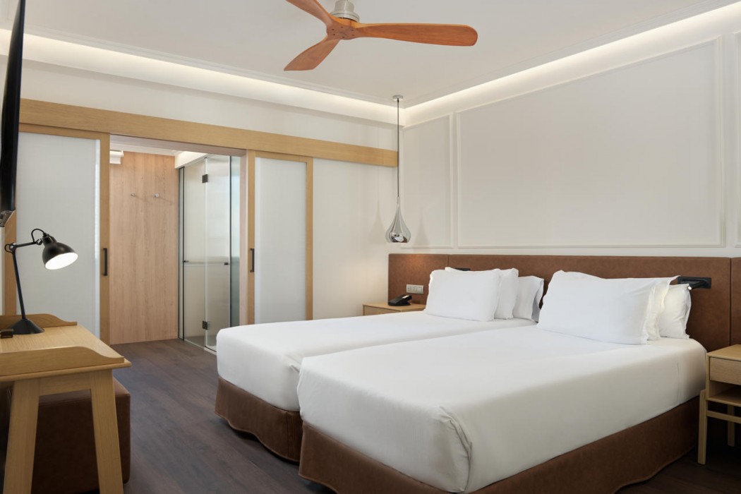 H10 Universitat Hotel 12/47
