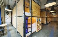 The Kitchen Hostel Ao 27/74