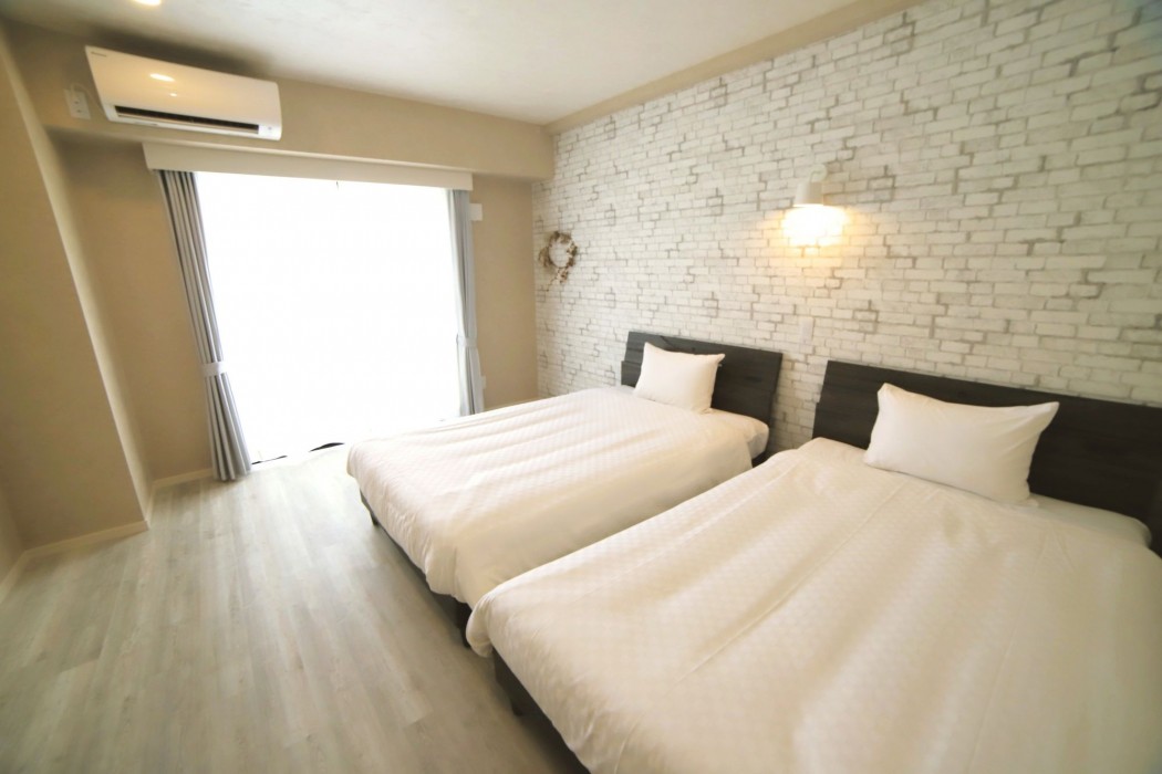 Hotel 385 15/45