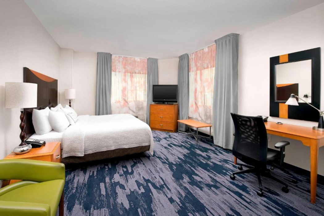 Fairfield Inn and Suites Miami Airport South 6/20