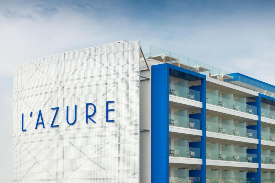 L Azure Hotel photo4