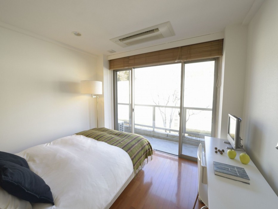 Auberge Mukunone 18/45