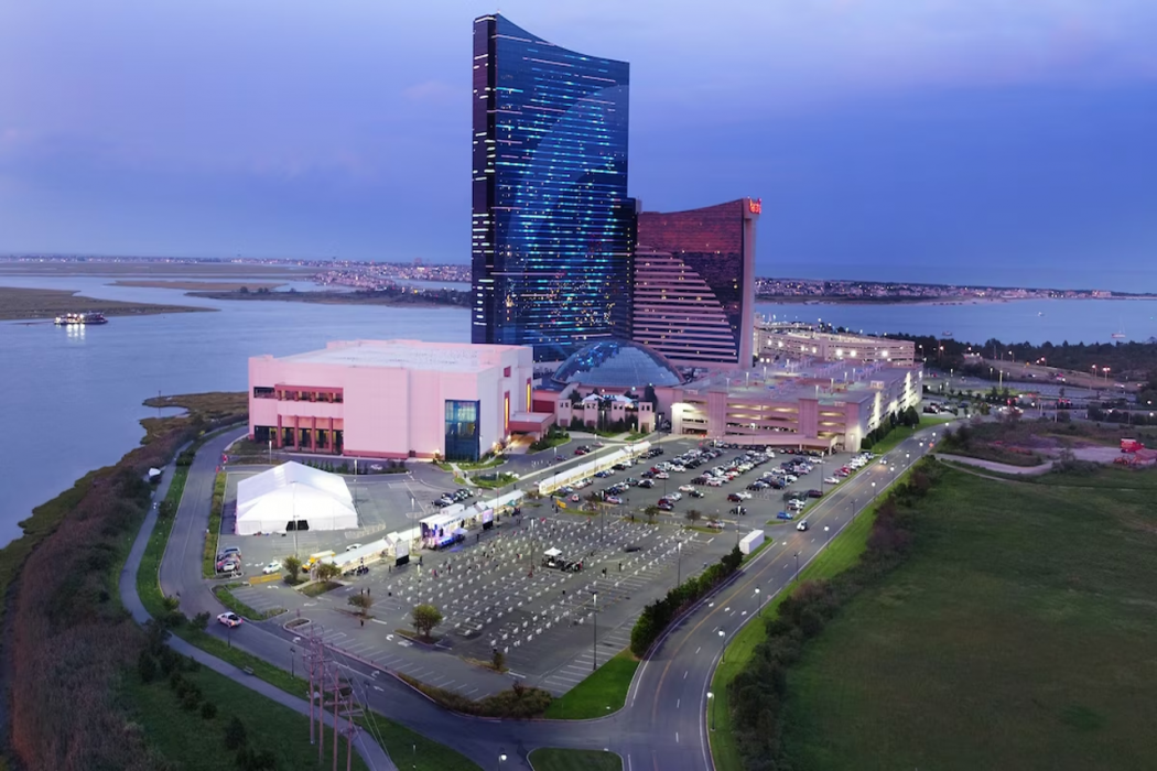 Harrahs Resort Atlantic City - A Caesars Rewards Destination 4/70