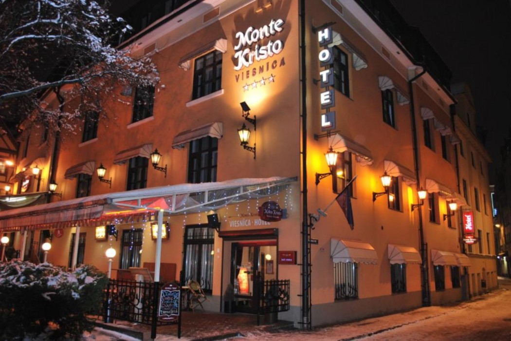 Monte Kristo Hotel 4/95