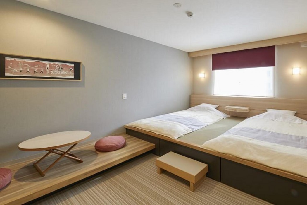 HOTEL ROTTERDAM Huis Ten Bosch 20/60