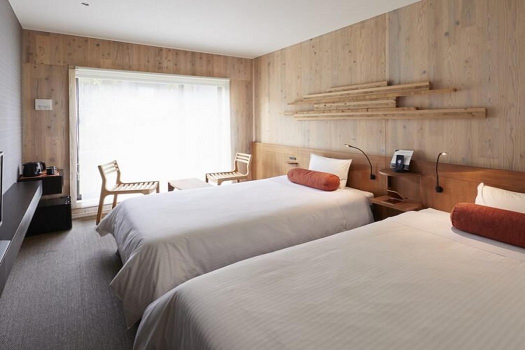 HOTEL ROTTERDAM Huis Ten Bosch 18/60