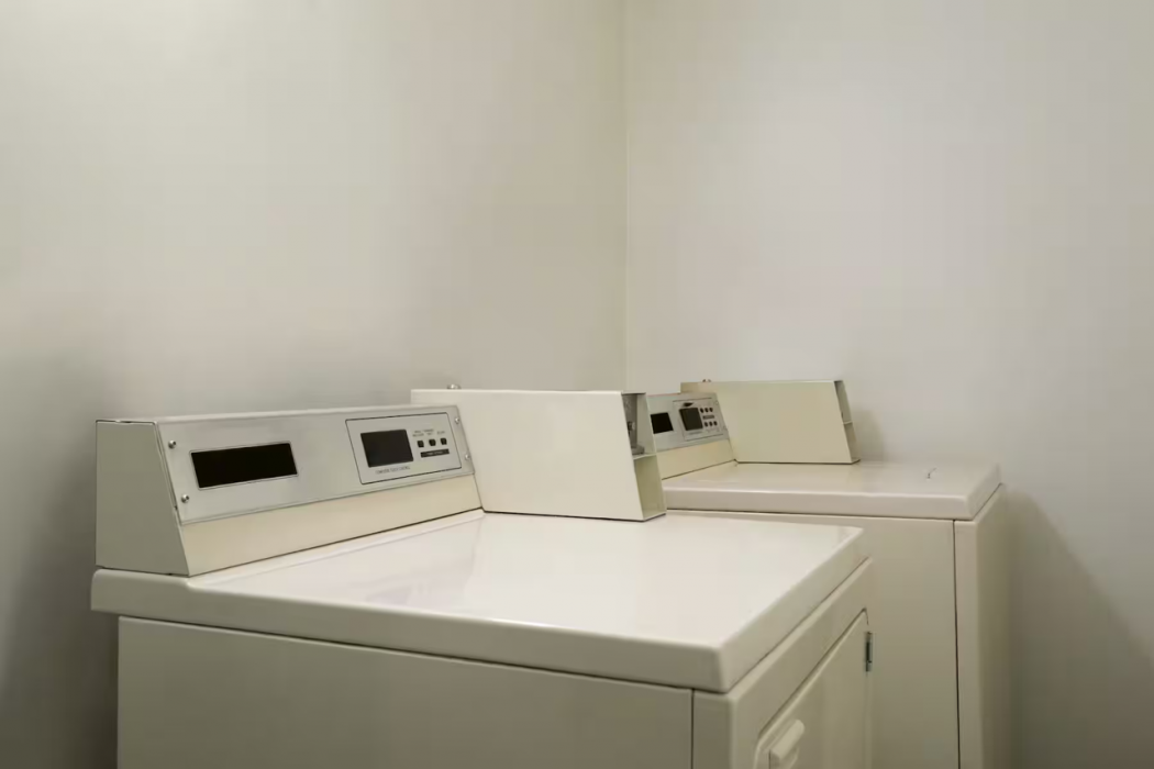 Days Inn By Wyndham Vancouver Downtown 17/32