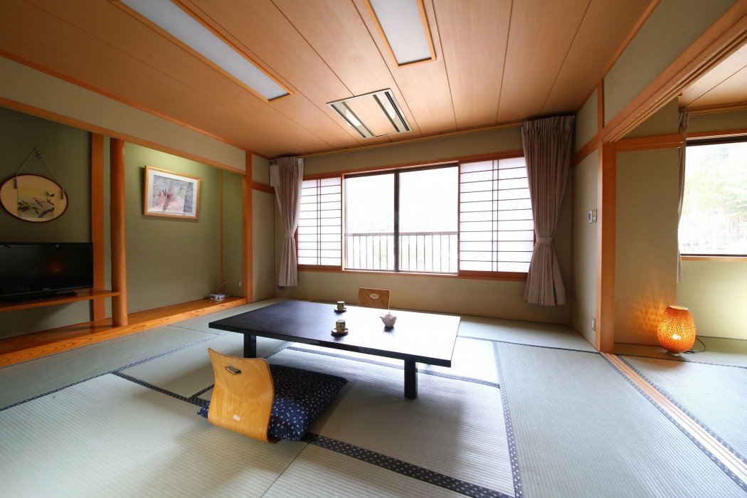 Ashiwada Hotel 14/26