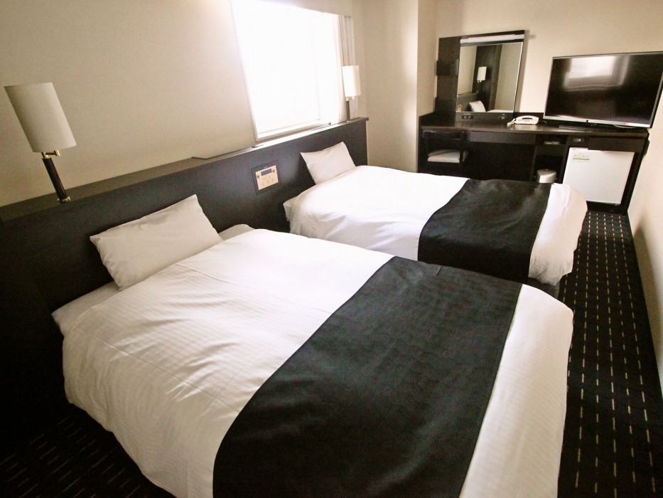 Apa Hotel Tsubamesanjo-Ekimae 40/65