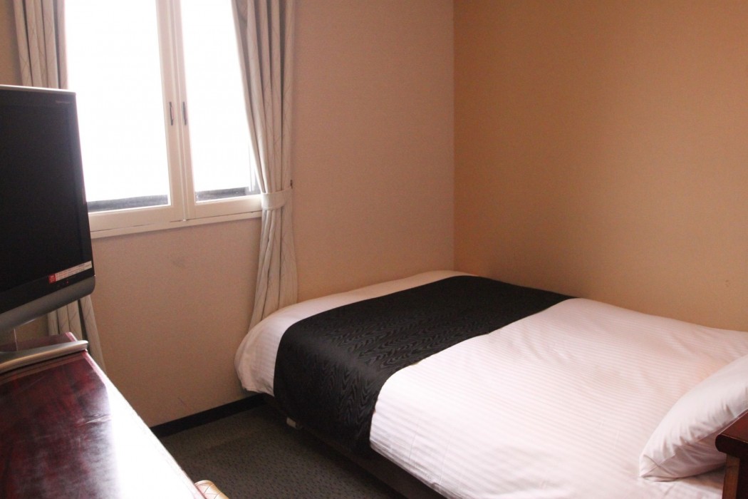 Apa Hotel Tsubamesanjo-Ekimae 15/65
