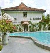 Brongto Hotel 25/55
