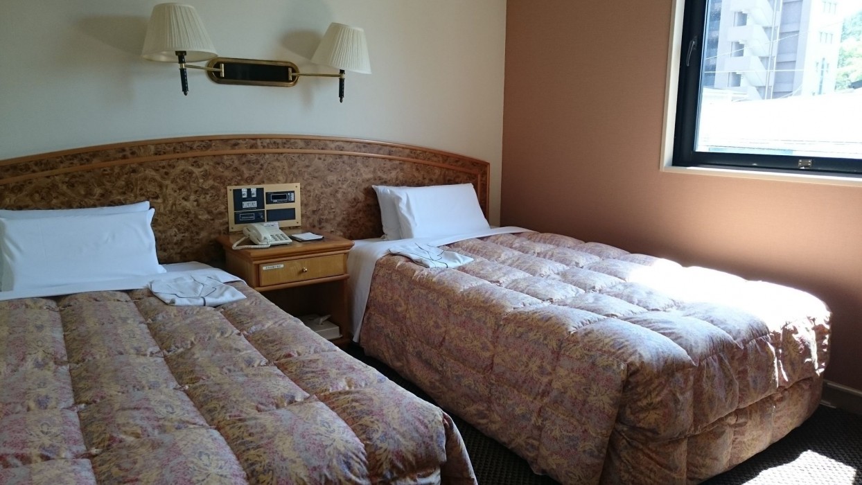 Fukuyama Rose Garden Hotel 41/82