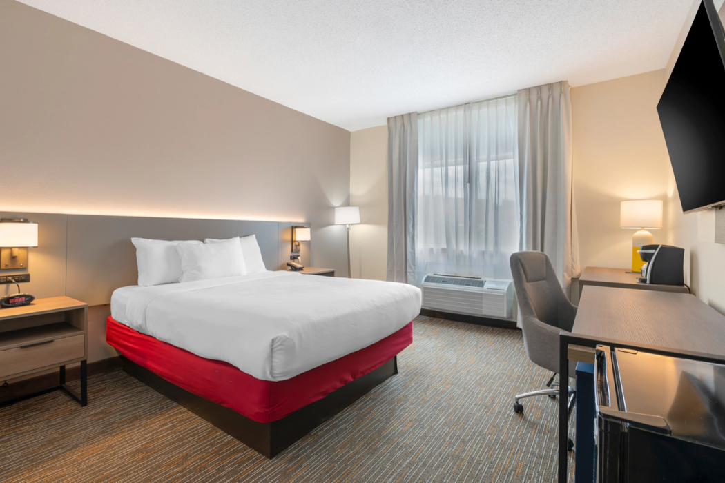Comfort Inn & Suites Zanesville OH 12/27