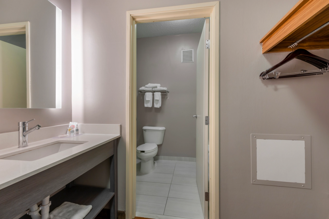 Comfort Inn & Suites Zanesville OH 6/27
