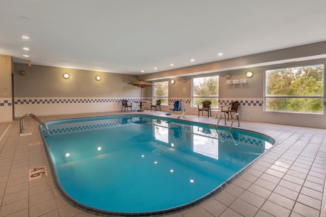 Comfort Inn & Suites Zanesville OH 18/27