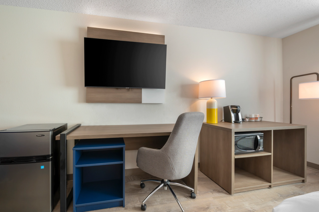 Comfort Inn & Suites Zanesville OH 8/27
