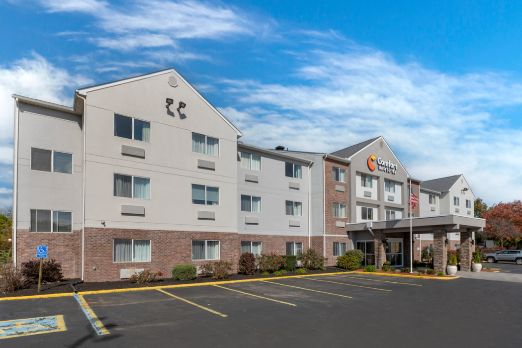 Comfort Inn & Suites Zanesville OH 1/27