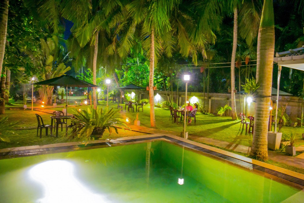 Pavana Hotel 44/63