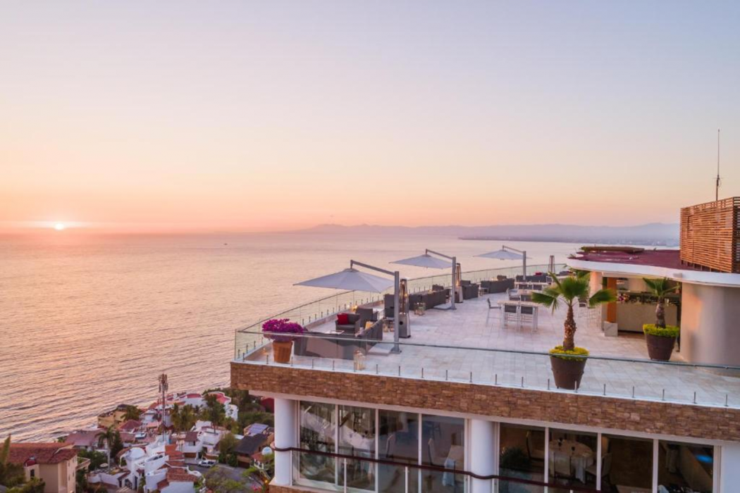 Grand Miramar All Luxury Suites and Residences 26/34