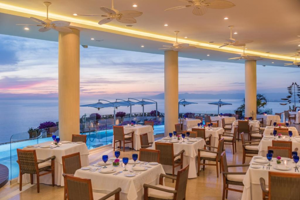 Grand Miramar All Luxury Suites and Residences 27/34