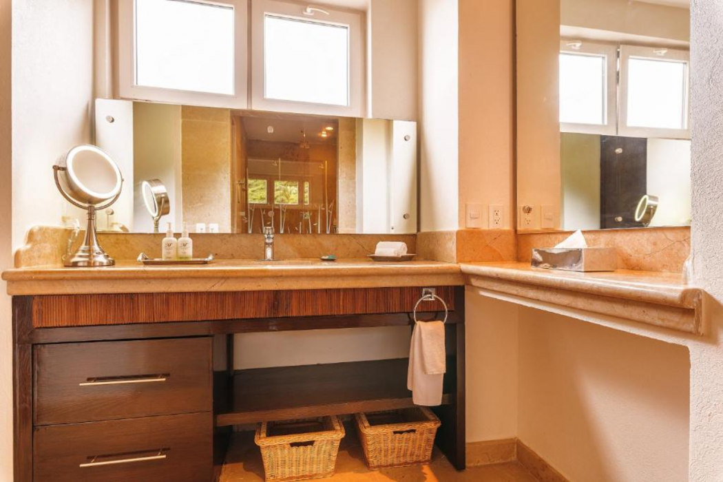 Grand Miramar All Luxury Suites and Residences 13/34