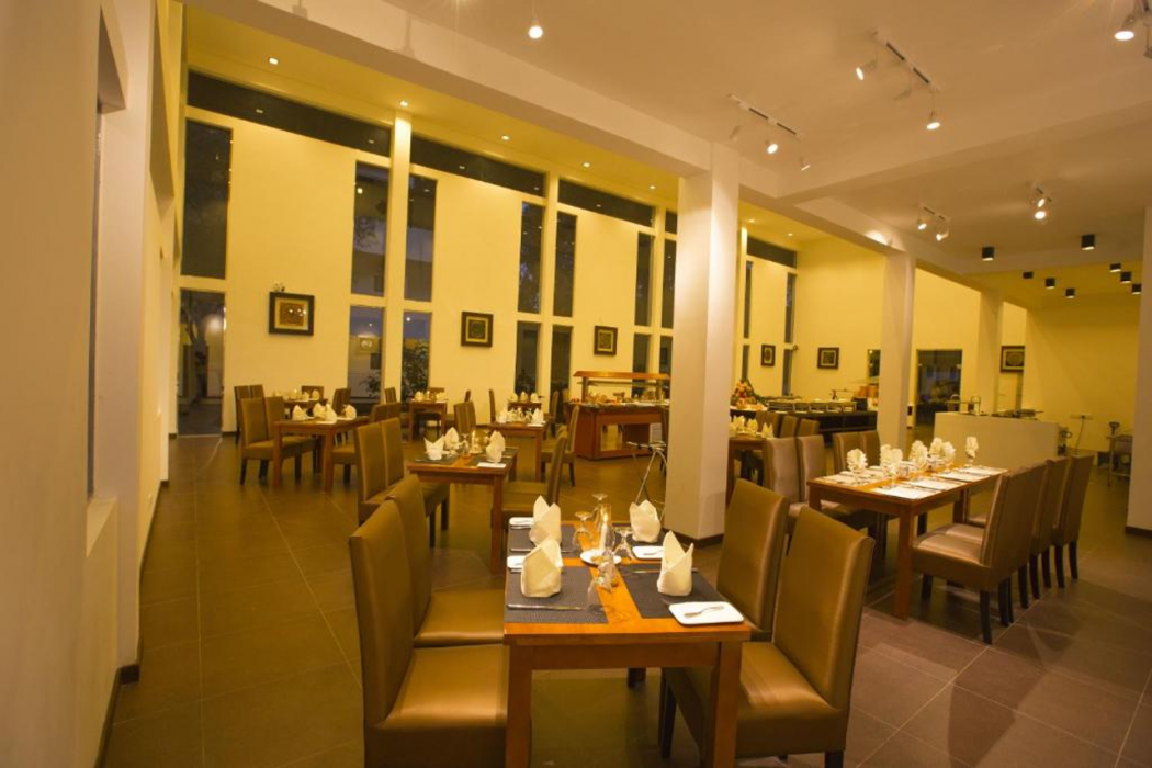 Grand Tamarind Lake Hotel 24/57