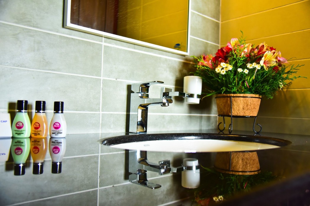 Emirates Luxury Apartments photo2