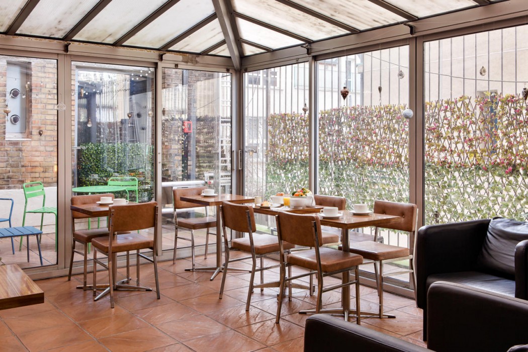 Hotel de la Comete 72/100