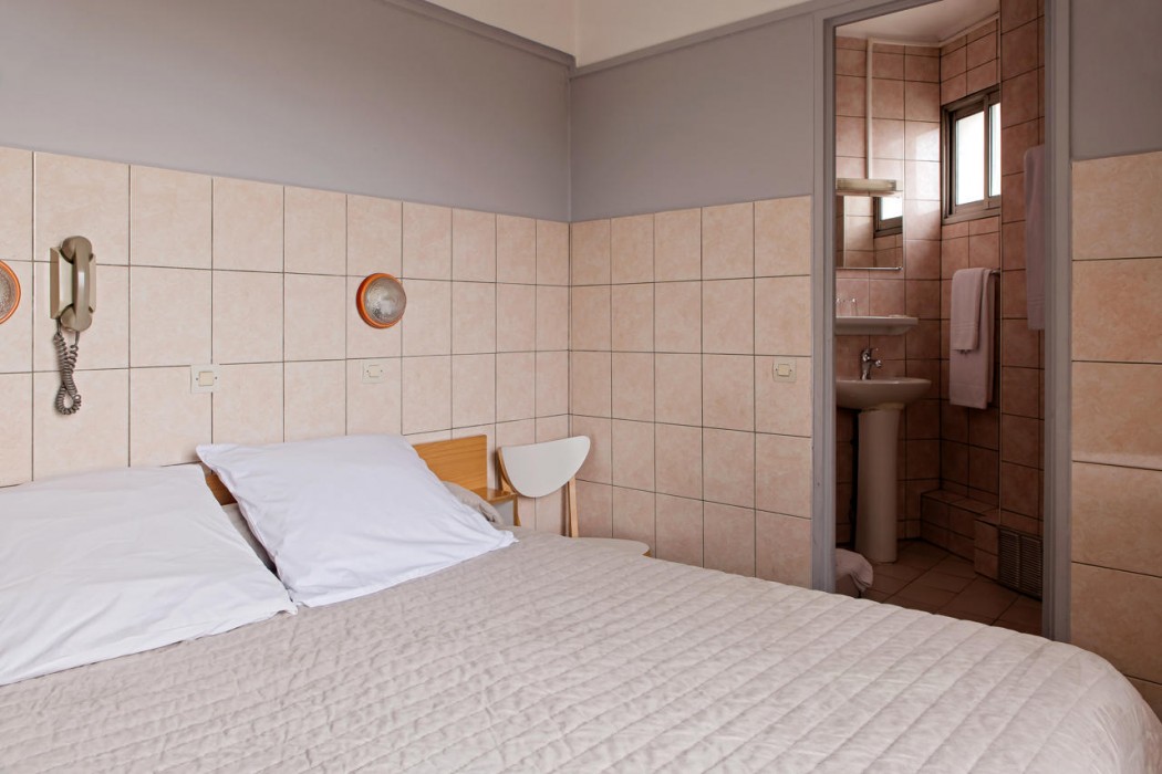 Hotel de la Comete 16/100