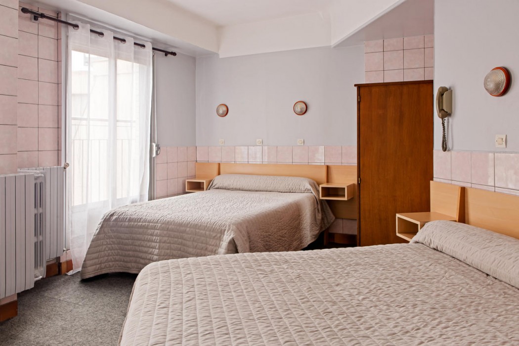 Hotel de la Comete 46/100