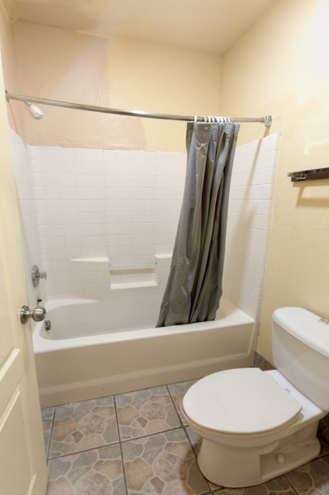 Executive Inn & Suites San Marcos, TX 23/38