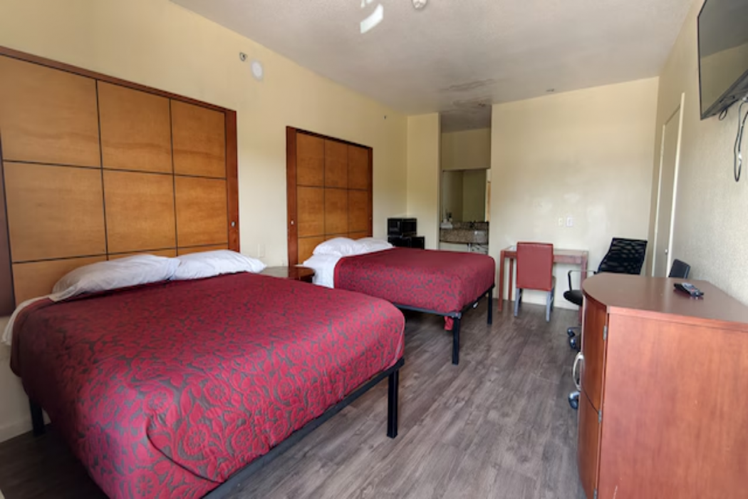 Executive Inn & Suites San Marcos, TX 15/38