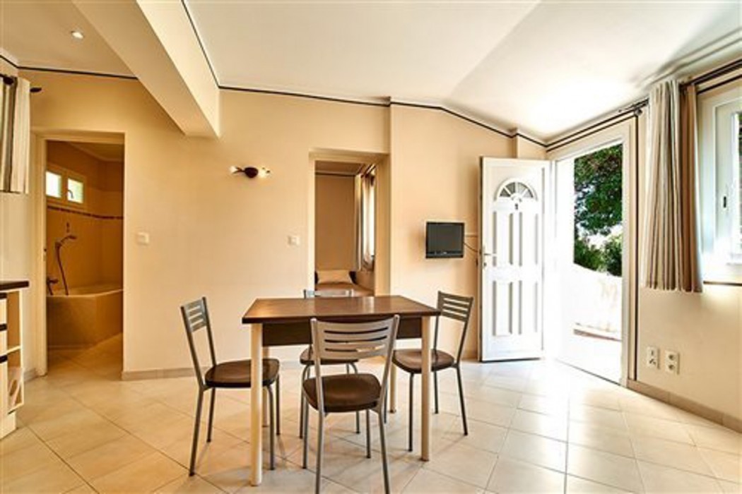 Residence Lisa Maria 12/58