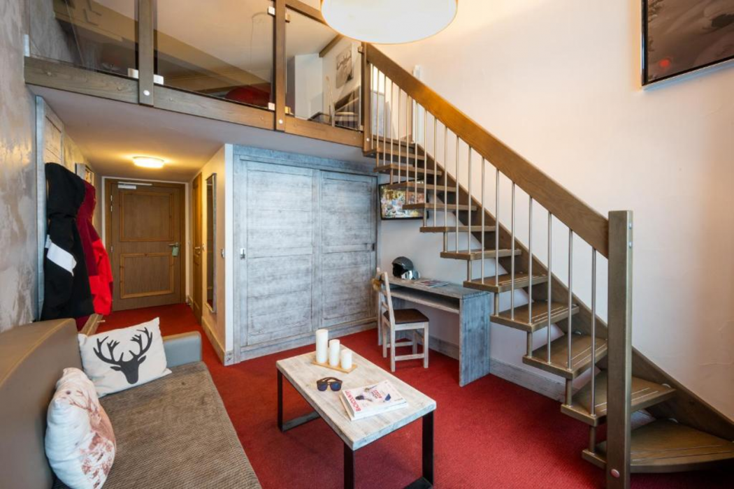 Aiguille Percee Hotel Restaurant 27/74